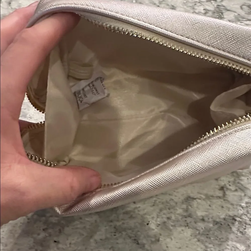 Kendra Scott Gold Cosmetic Bag NWT